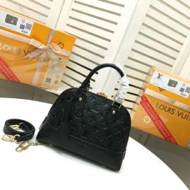 Picture of LV Lady Handbags _SKUfw143134553fw